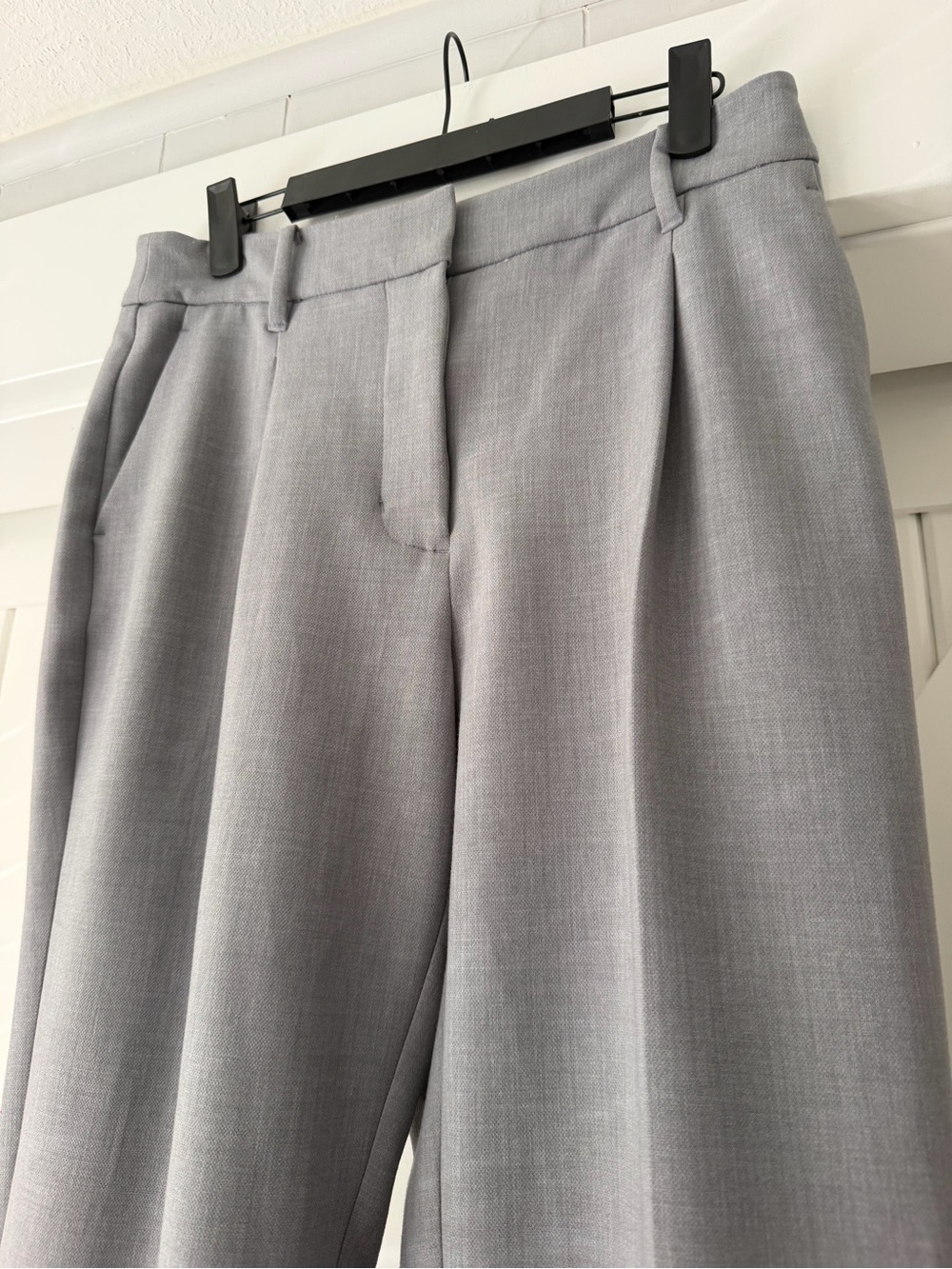 Nine West Tailored Straight-Leg Women's Dress Pants in Gray (size 4) - Picture 2 of 4